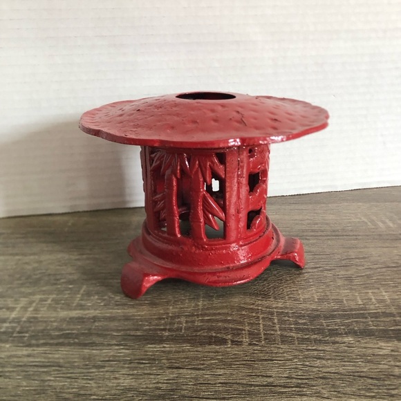 Vtg Red Heavy Cast Metal Lantern Decor - Picture 4 of 14